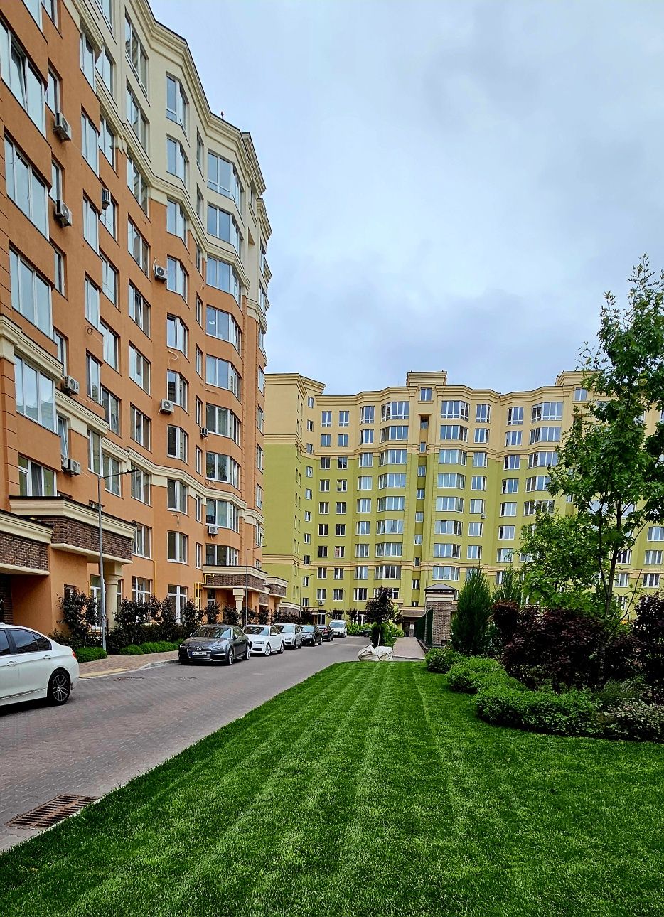 Продажа 1к,кв39м2 в ЖК"София Клубный"Дом здан можно заходить на ремонт