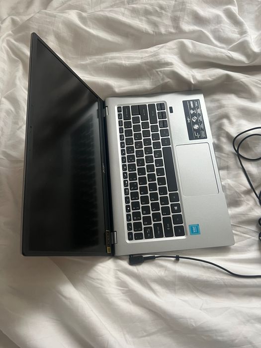 Laptop Acer wszytkie dane na zdjęciach