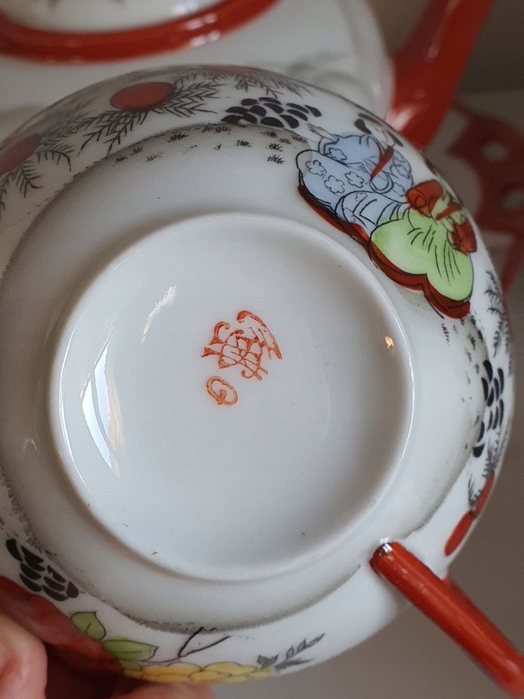 Zestaw japońskiej porcelany do parzenia herbaty