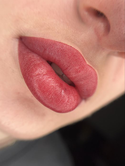 Потрібна модель на перманент вуст