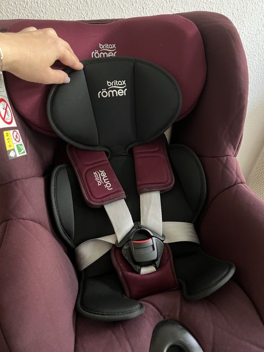 Britax Romer Dualfix M i-Size isofix (burgundy)