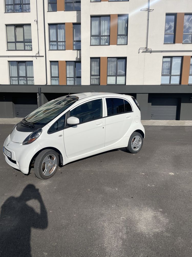 Продам Mitsubishi i-MiEV