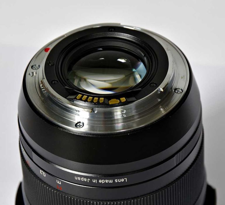 Carl Zeiss Distagon T* 1,4/35mm ZE, manualny do Canona