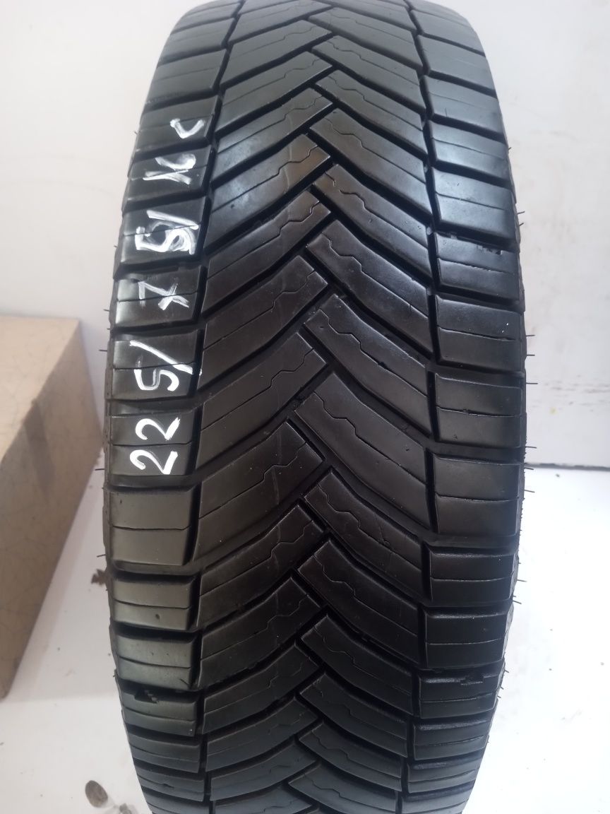 Opona całoroczna 225/75R16c Michelin Agilis crossclimate 7mm