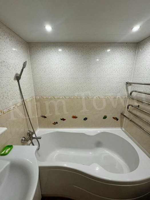 Продається 3 кімнатна квартира з автономним опаленням в р-ні вокзалу