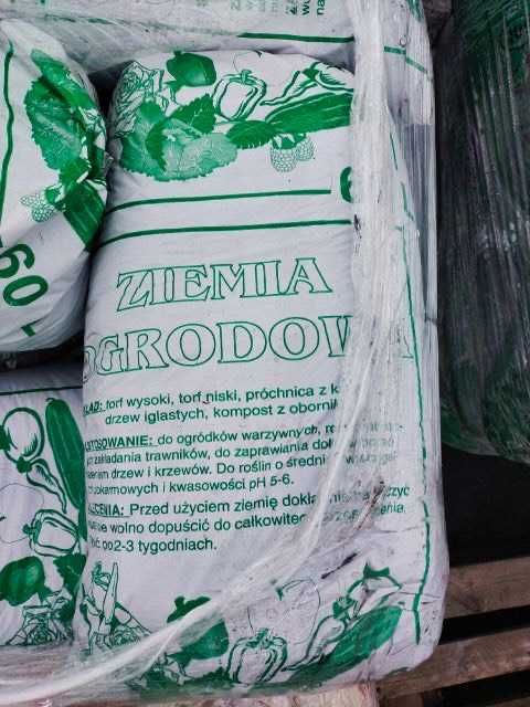 ziemia ogrodowa w workach