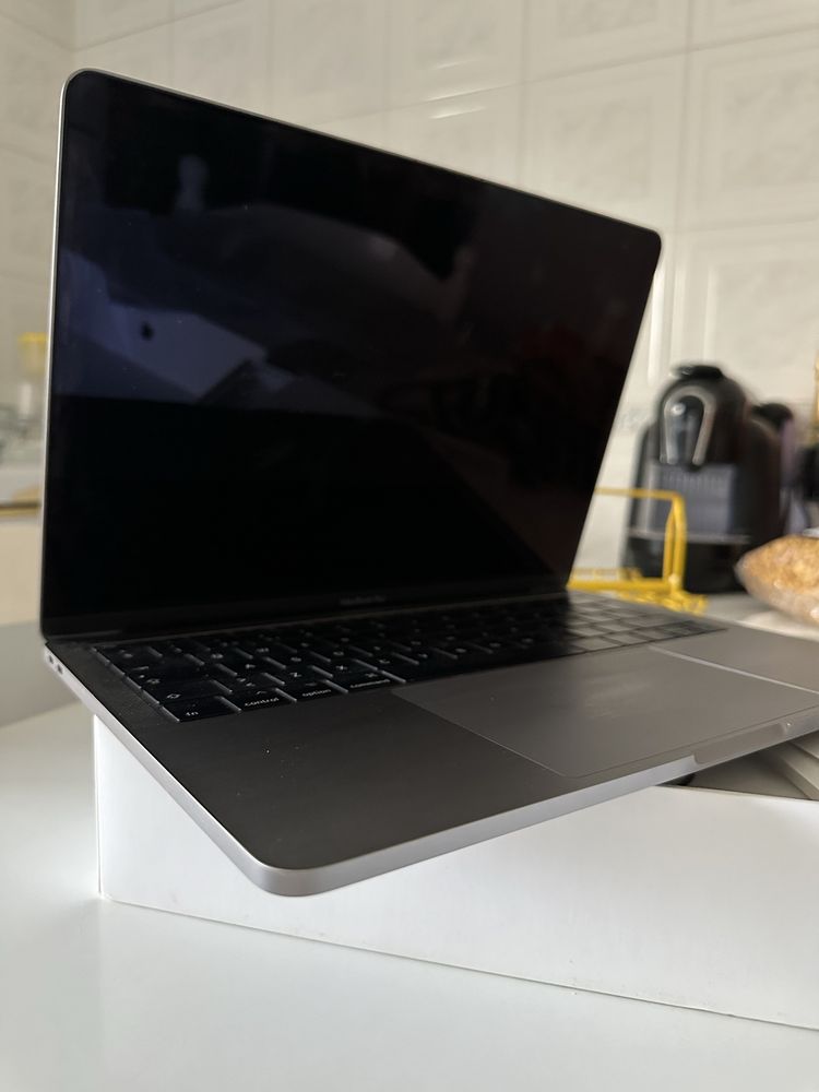 MacBook Pro A1708