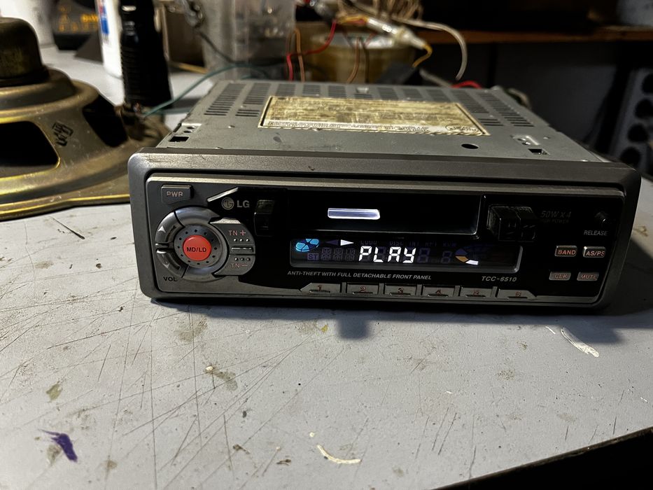 Автомагнітола касетна LG і динаміки