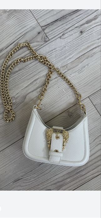 Versace biala torebka zlota