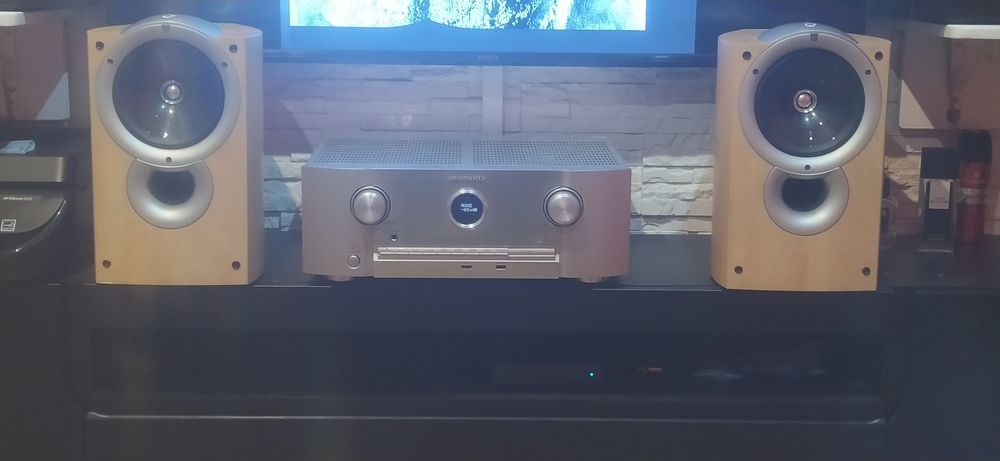 Kolumny podstawkowe 2.5drożne Kef Q1