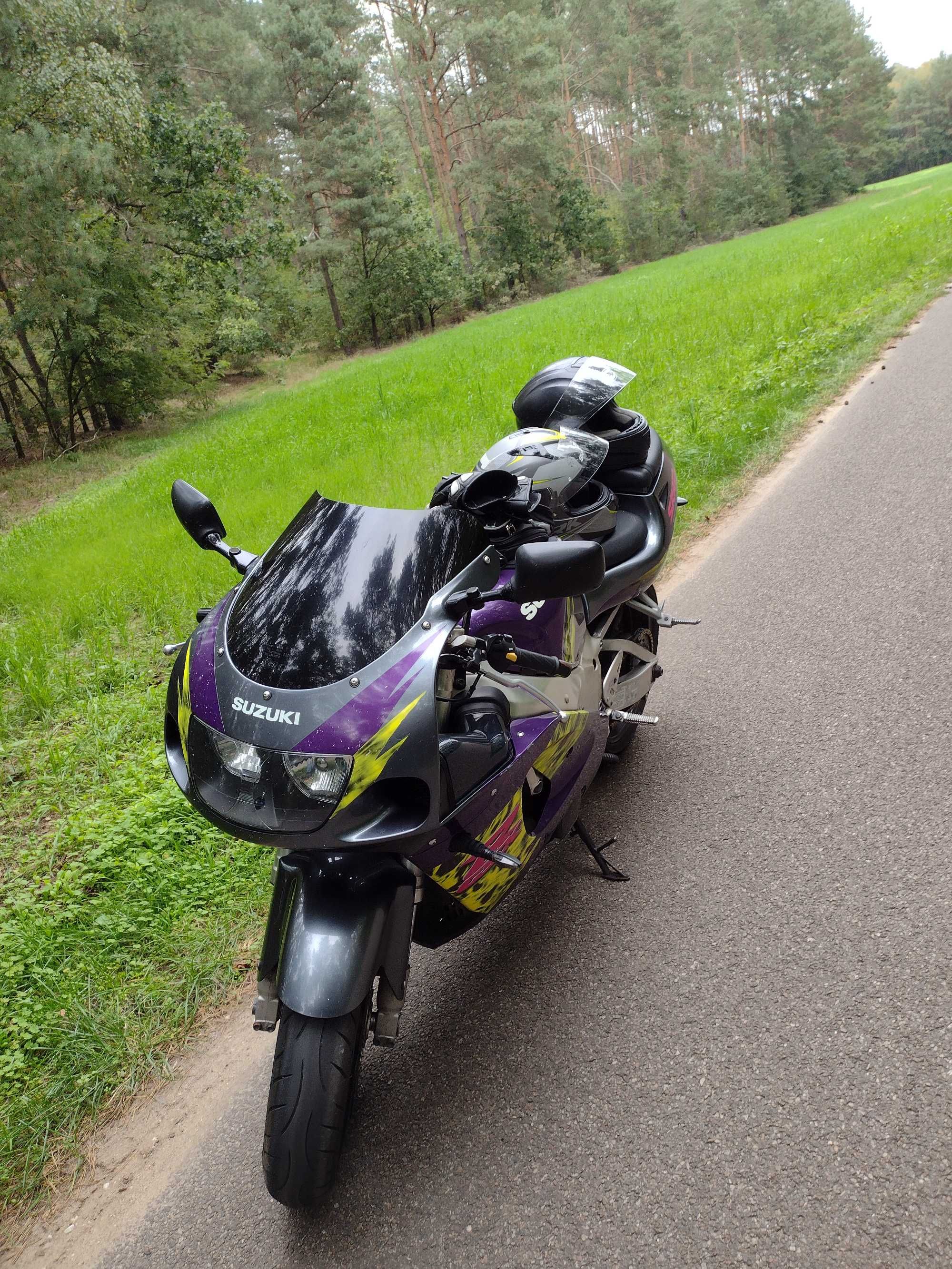 Suzuki GSX-R 750 srad