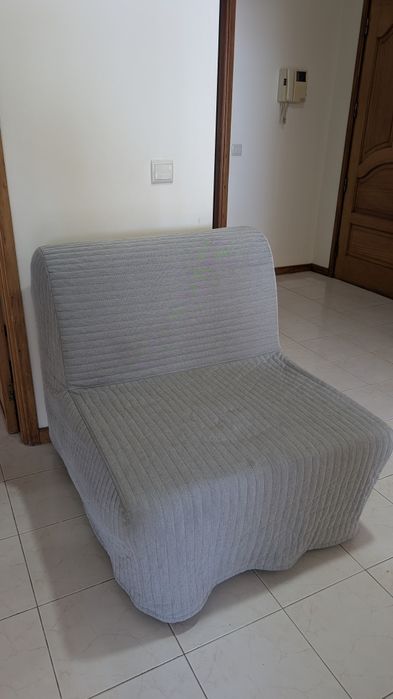 Poltrona-cama IKEA metade do preço