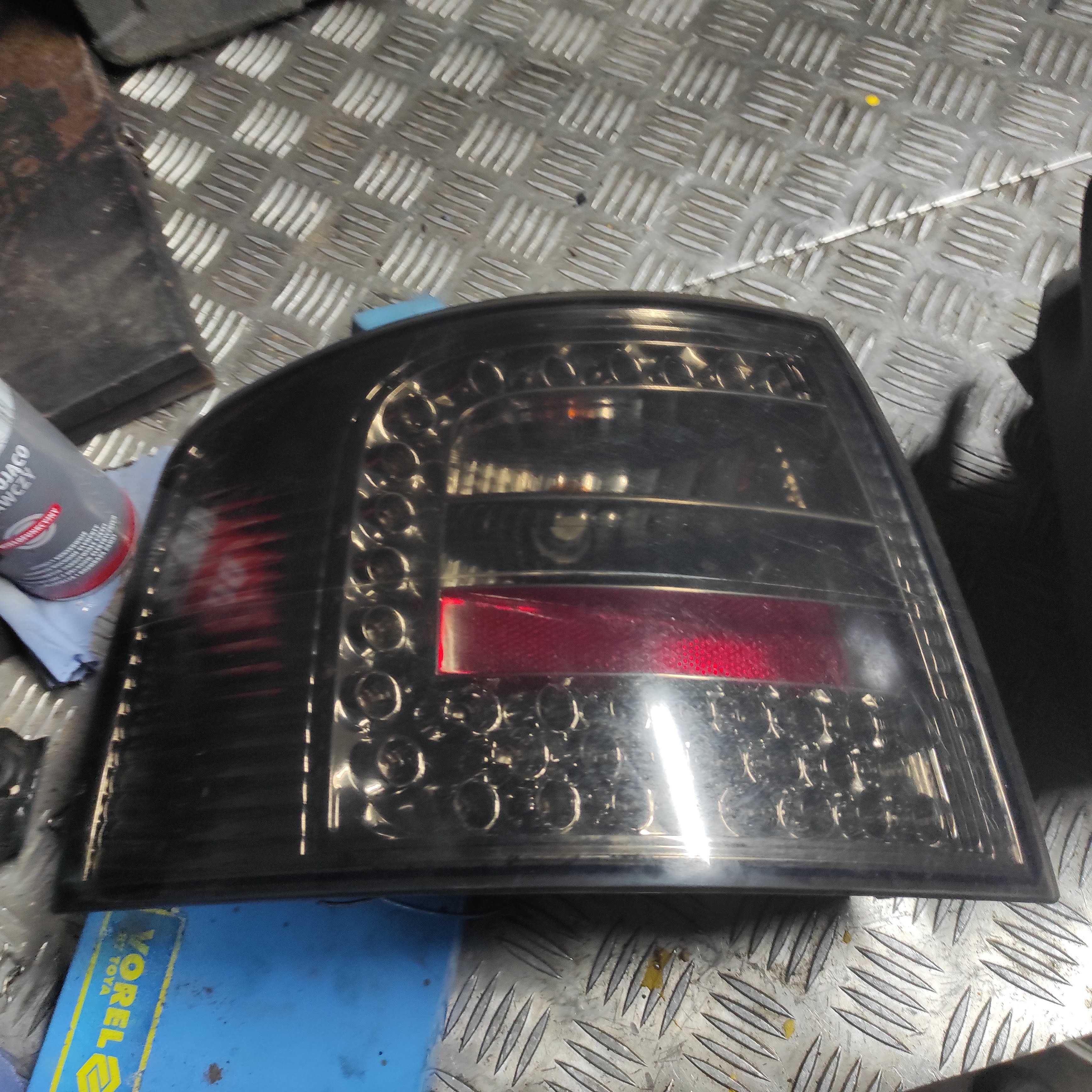 Lampa Lampy Tył prawa lewa Audi A 6 C 5 Kombi Tuning Komplet