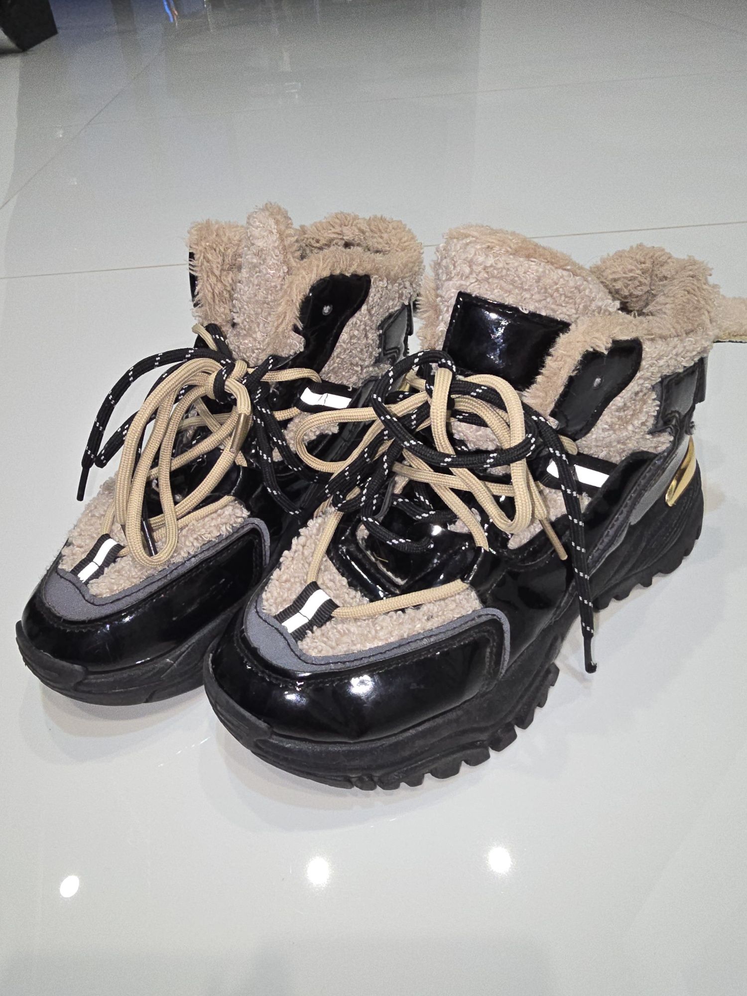 Śniegowce sneakersy adidasy na platformie ocieplane wygodne ciepłe 36