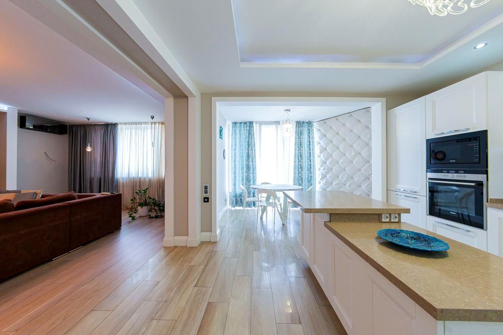 Простора та затишна 3-к квартира з якісним 150 м² з ремонтом ремонтом