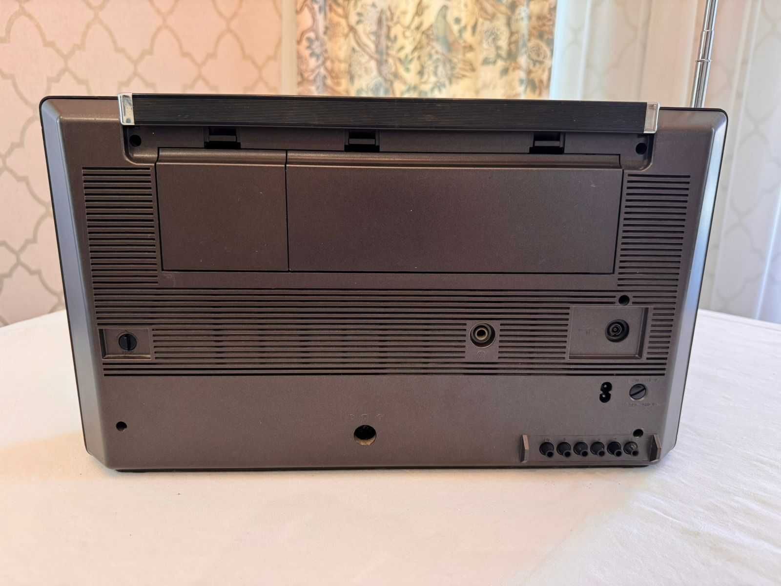 Grundig RR3000 Stereo Radio Cassete Recorder