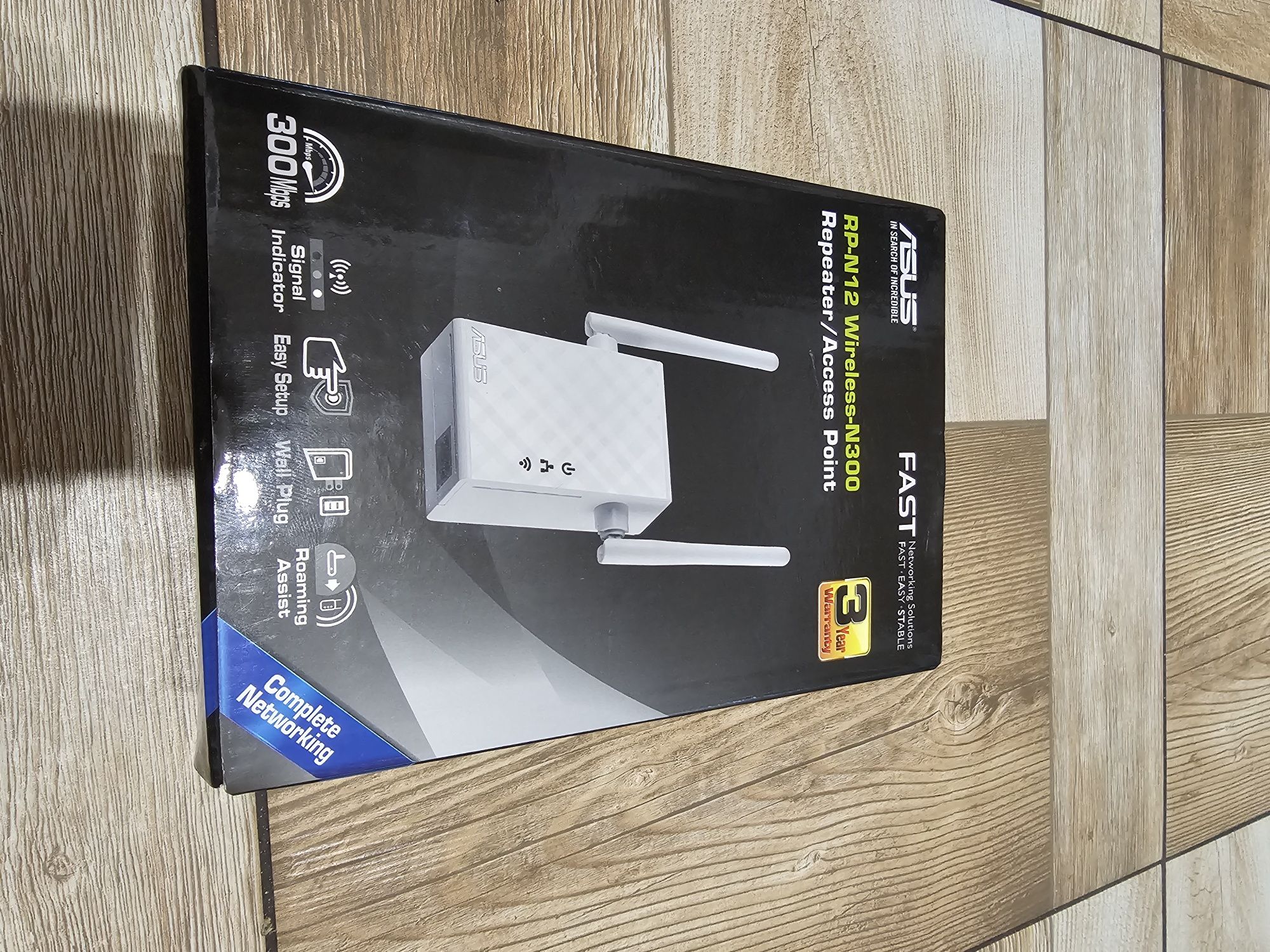 Wzmacniacz WiFi Asus RP-N12