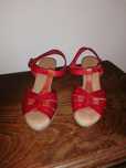 Sapatos de Senhora, com muito pouco uso, de pele, nr 36