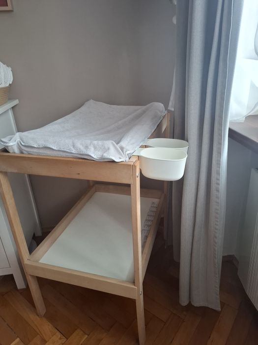 Przewijak drewniany