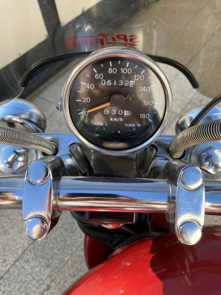 Suzuki Intruder VS750