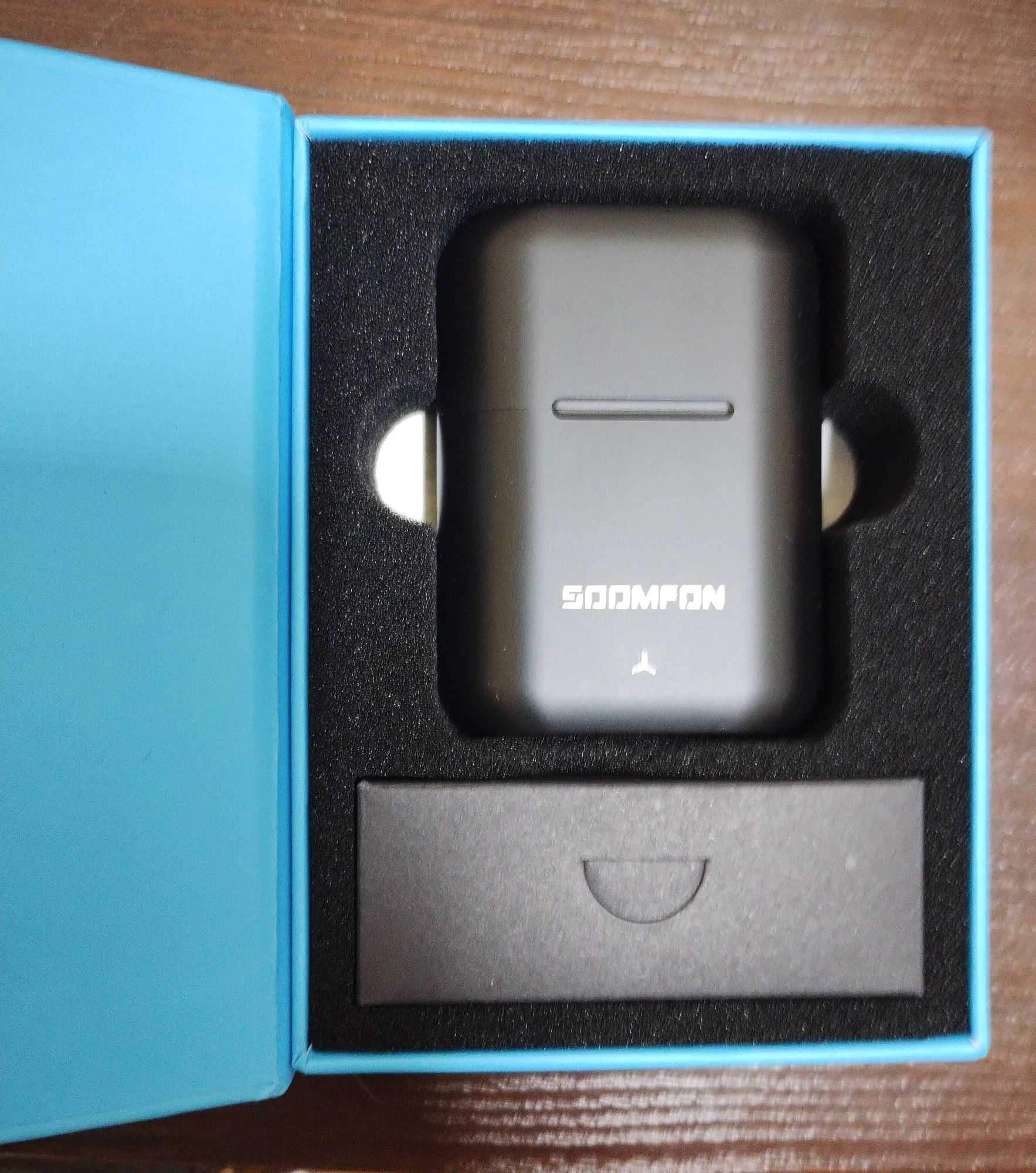 SOOMFON Bezprzewodowy mikrofon krawatowy do iPhone'a, iPada 2,4 GHz,