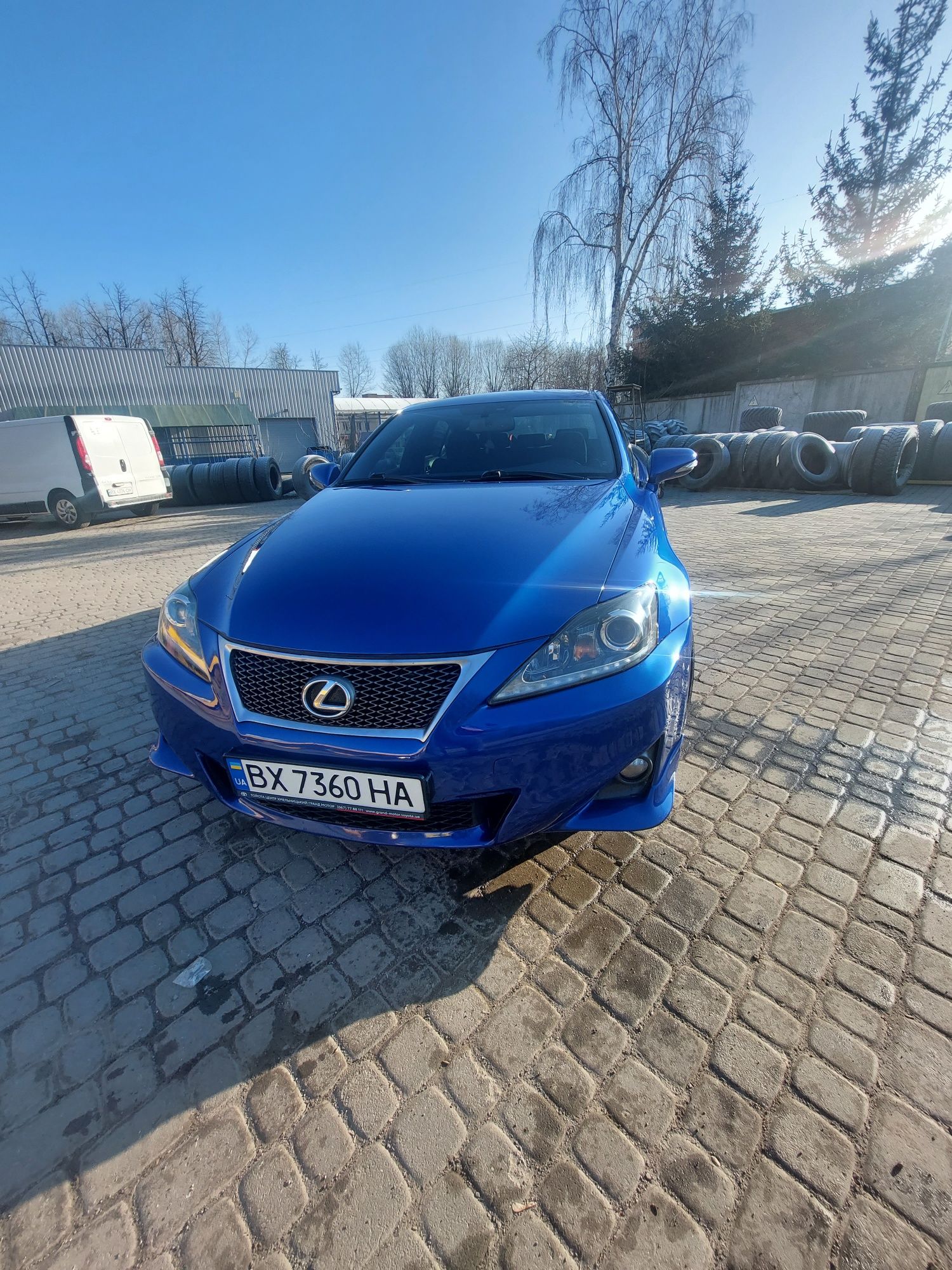 Лексус is 250 f sport