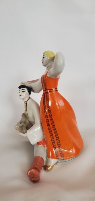 Продається статуетка.