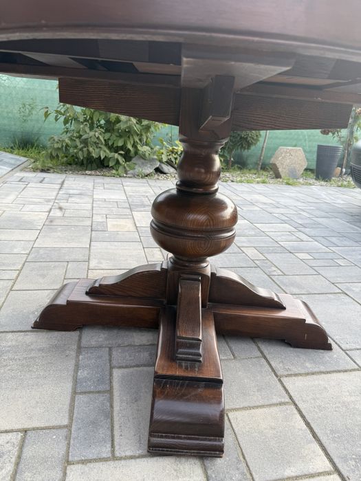 Stół cały drewniany rozkładany