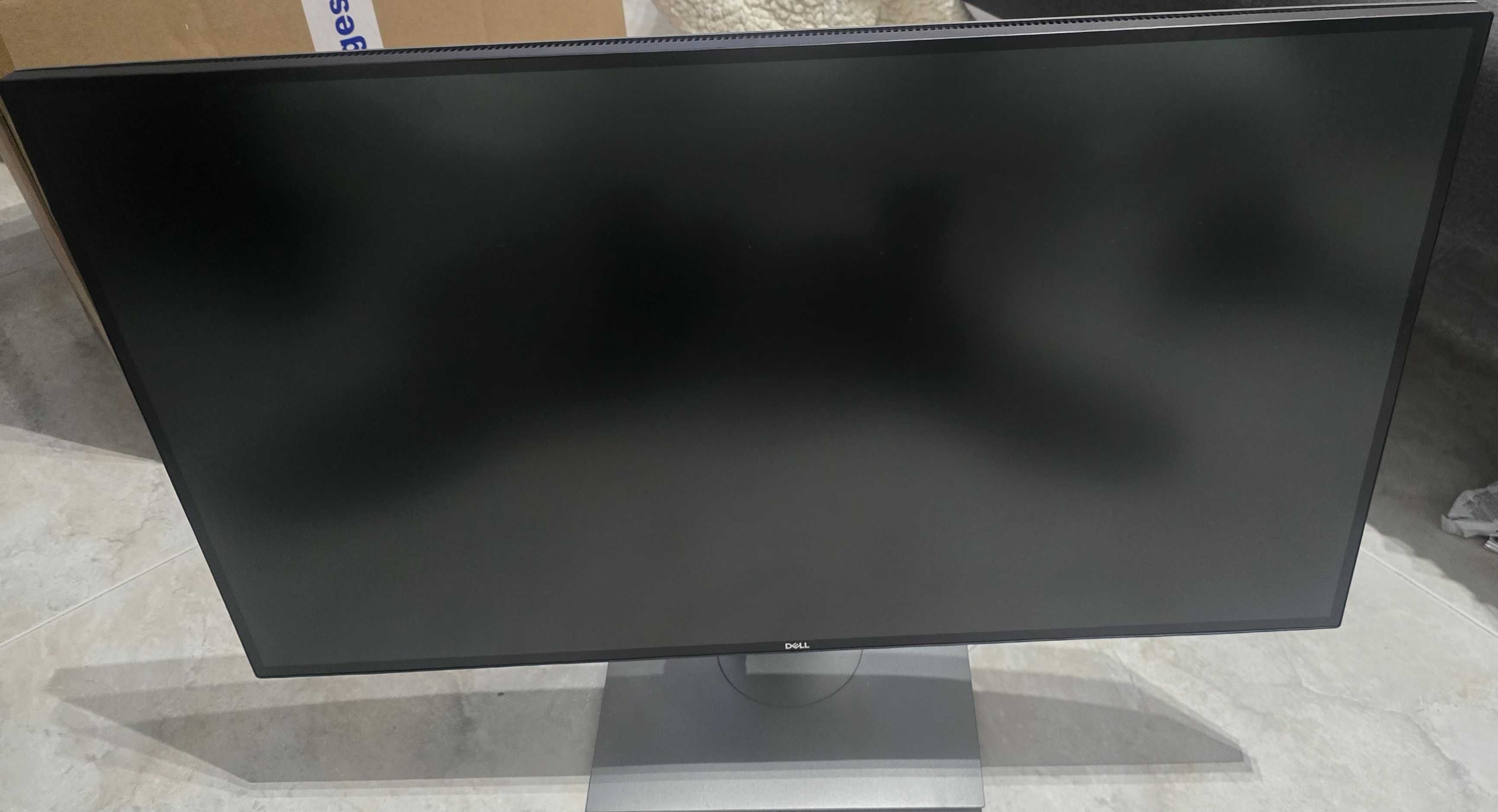 Dell UltraSharp 27 4K USB-C Monitor ‘’U2720Q’’