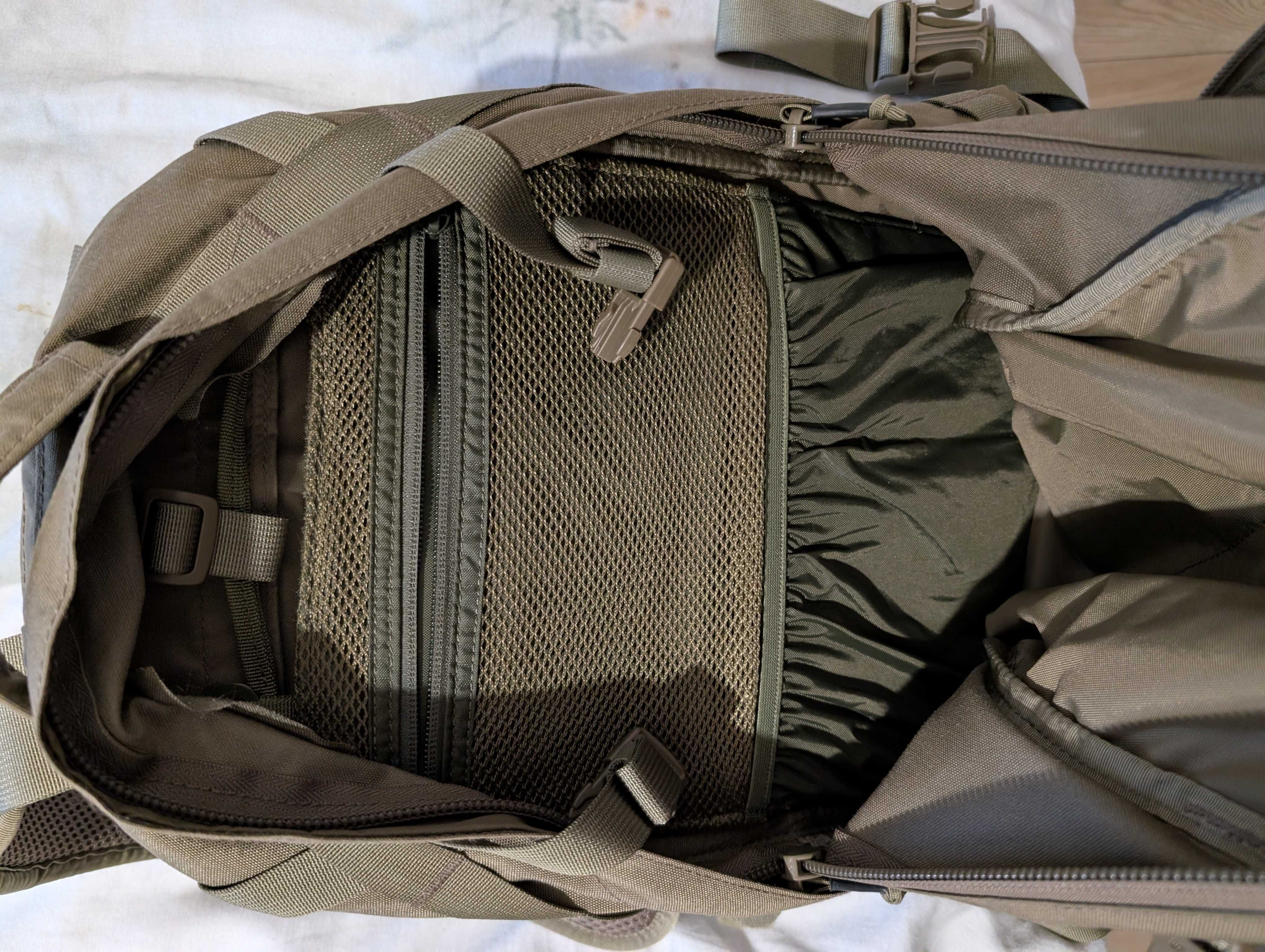 Plecak Helikon-Tex EDC 24L Adaptive Green z wkładką Insert Panel
