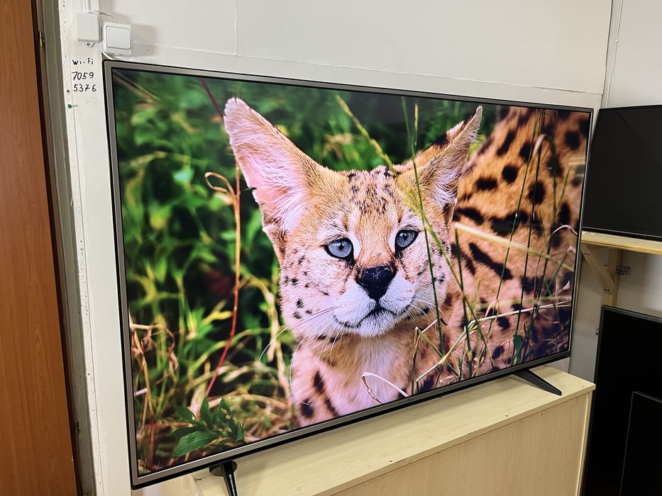 Телевізор LG 60 дюймів 4K UHD Smart HDR Wi-Fi