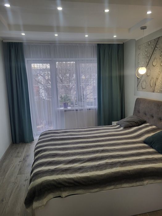 Продаж 3-х кімнатної квартири.Центр