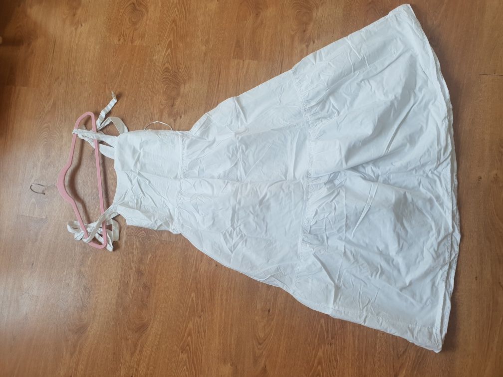 Sukienka biala Stradivarius rozmiar M