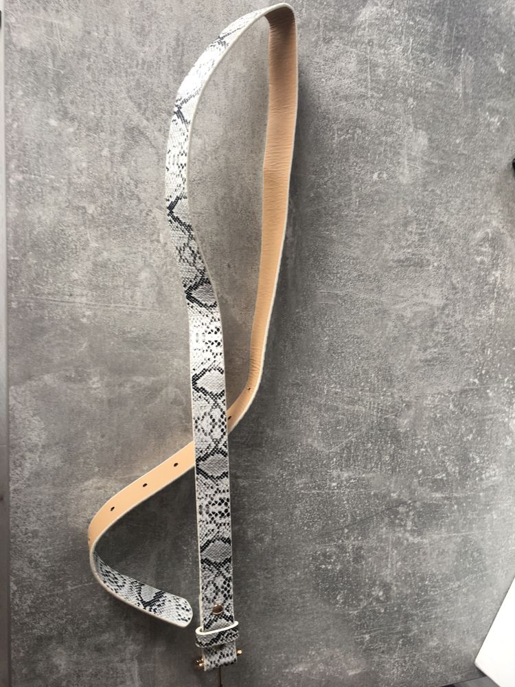 Pasek wzór wężowy biało czarny 100 cm
