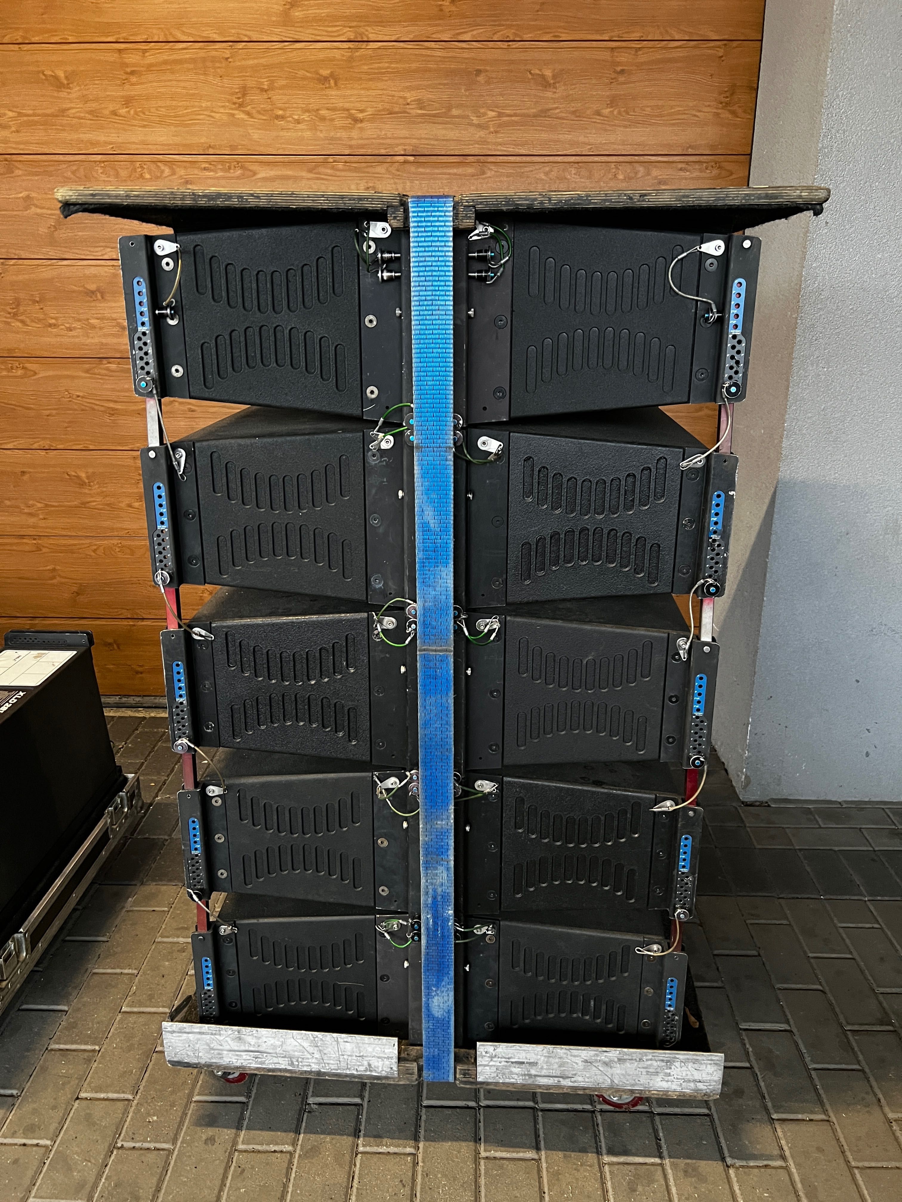 zestaw nagłośnienia liniowy system electro voice XLD281 liniówka