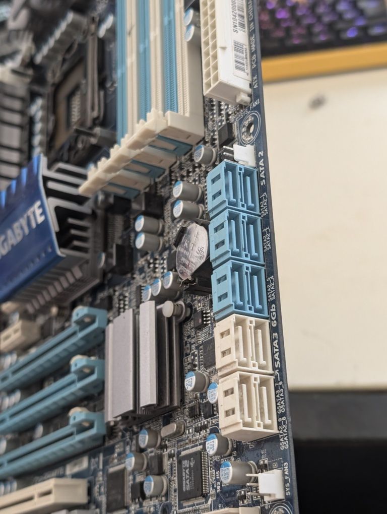 Материнская плата Gigabyte ga-x58a-ud3r