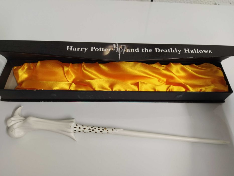 Lord Voldemort - Lendária Varinha Mágica em caixa original