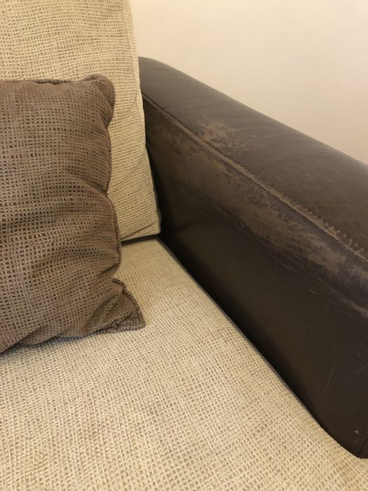 Sofá com chaise longue