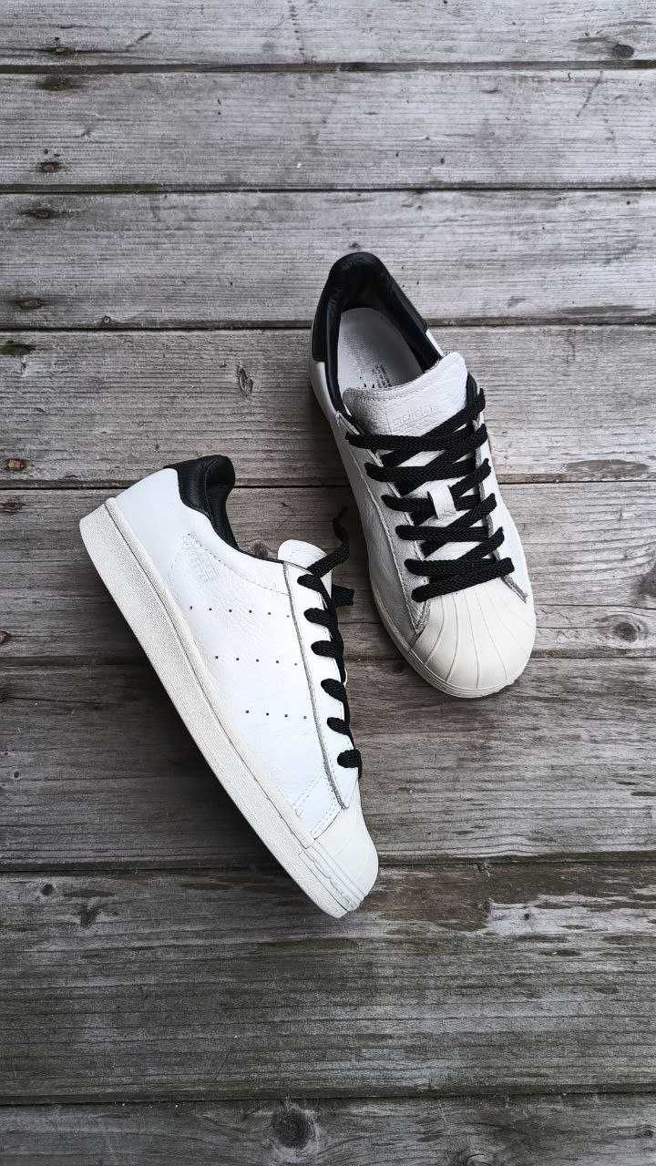 Шкіряні кросівки. Кросівки 37р. Кросівки Адідас. Adidas Superstar.