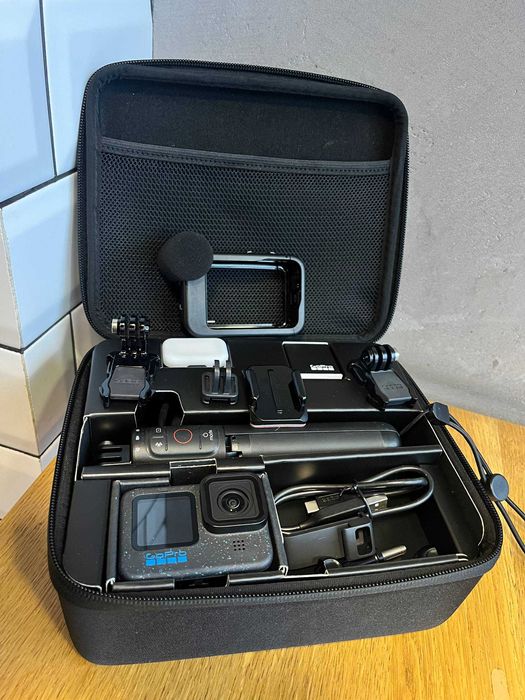 Екшн-камера GoPro Hero 12 з комплектом Creator Edition