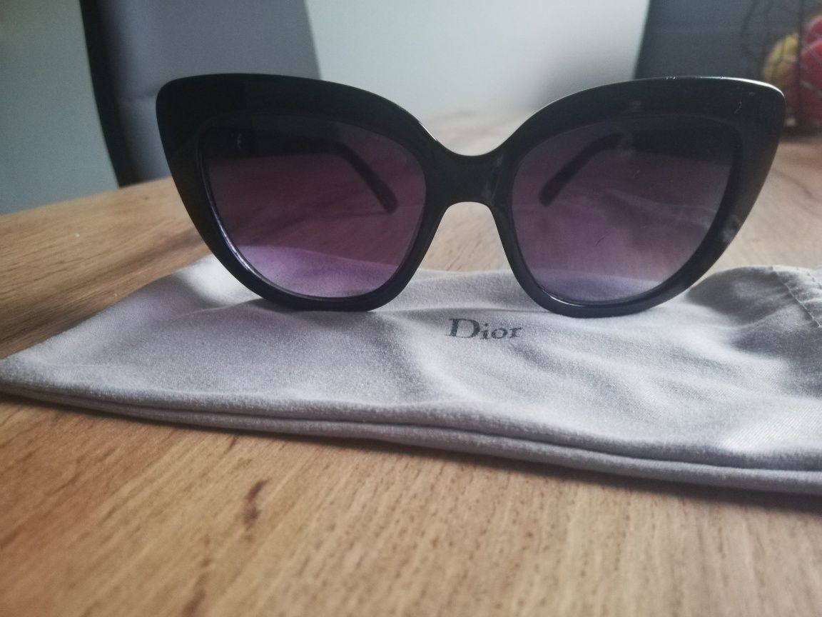 Przexiw słoneczne okulary z filtrem UV