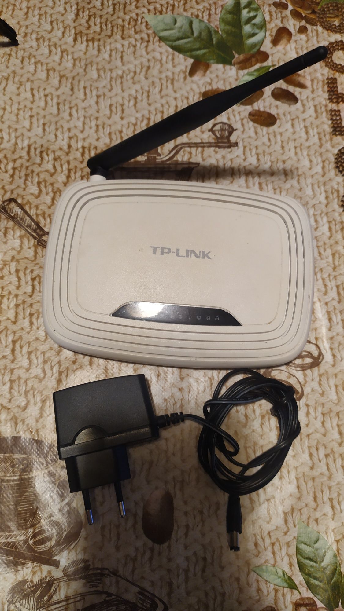 Беспроводной wi fi маршрутизатор TP Link tl wr740n рабочий