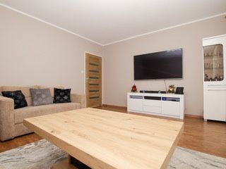 Dwie kanapy do salonu