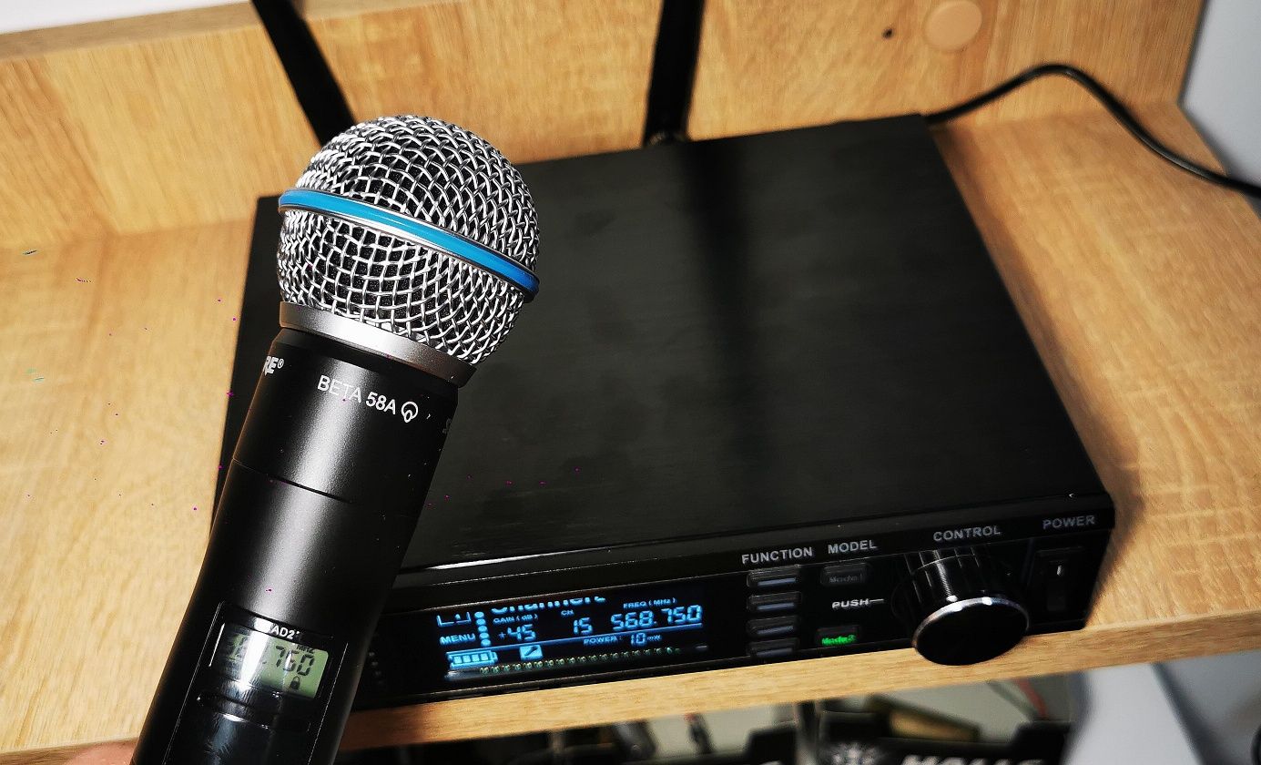 Profesjonalny Mikrofon bezprzewodowy SHURE B58 odbiornik AD4G dla DJa