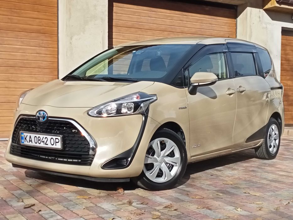 Продам TOYOTA PRIUS. Состояние НОВОГО АВТО! 2018 год!