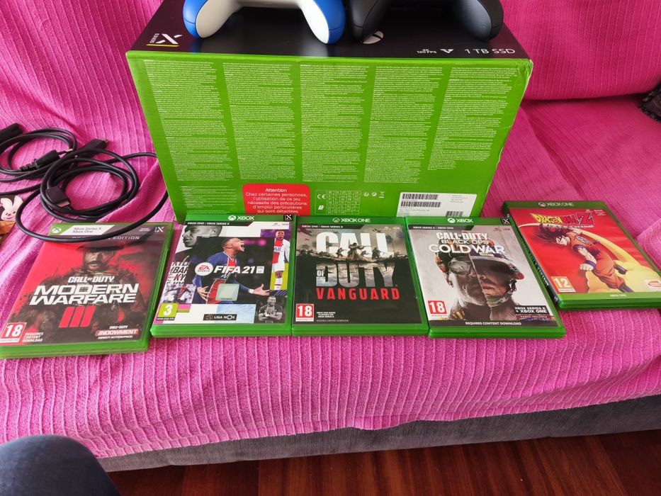 Xbox series x usada em bom estado