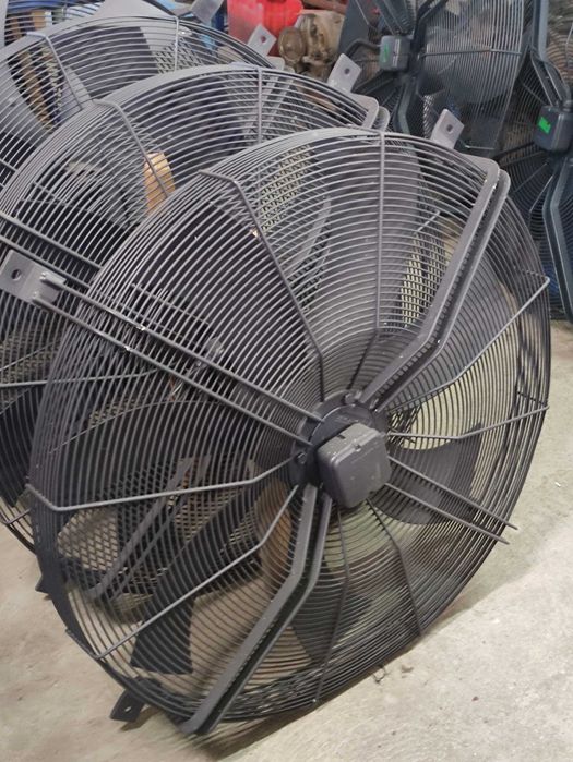 Ventiladores / Extratores industriais trifásicos