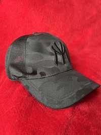 Czarna moro czapka z haftem
