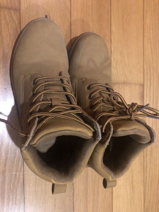 Calçado rapaz quentes