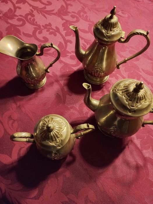 Quatro peças em casquinha